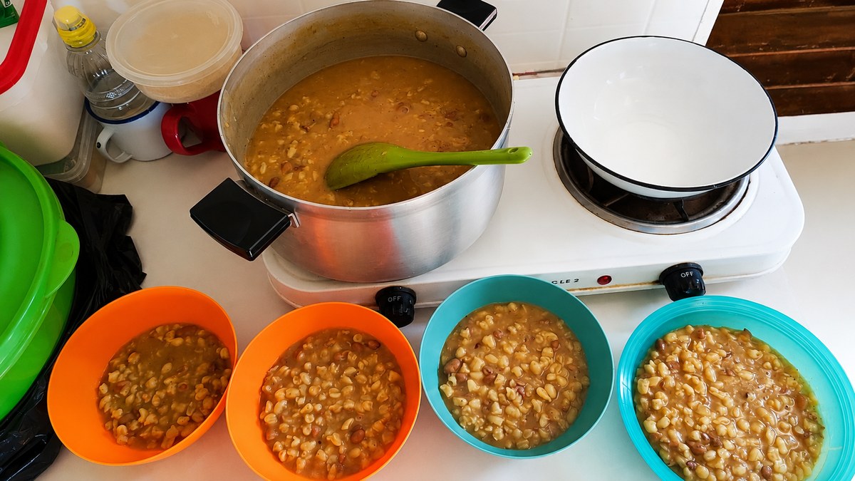 Prepared meal bowls at Sunrise Early Learning Centre